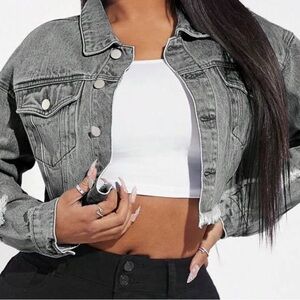 Chic Gray Cropped Denim Jacket